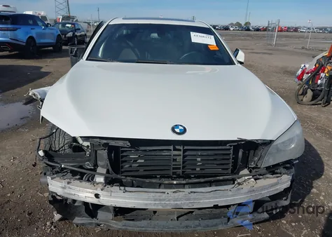 2011 BMW 750I z USA, uszkodzony, nr VIN WBAKA8C5XBCY36540